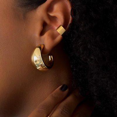 Clássico, elegante e indispensável! perfeitas para completar qualquer look com muito estilo. #acessorios #brincos #argolas #folheados #acessoriosfemininos #atacadobras